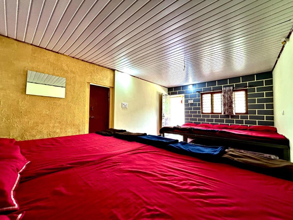 Dandeli Goldfinch Resort ภายนอก รูปภาพ